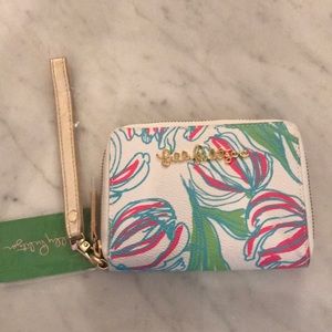 Lilly Pulitzer wallet/wristlet with phone slot
